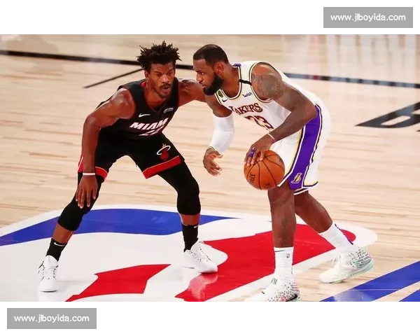 湖人对决热火总决赛全场回放经典瞬间与冠军之路解析完整战术巅峰对抗